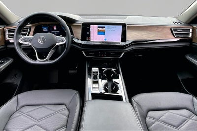 2025 Volkswagen Atlas 2.0T SE w/Technology