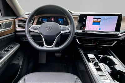 2025 Volkswagen Atlas 2.0T SE w/Technology