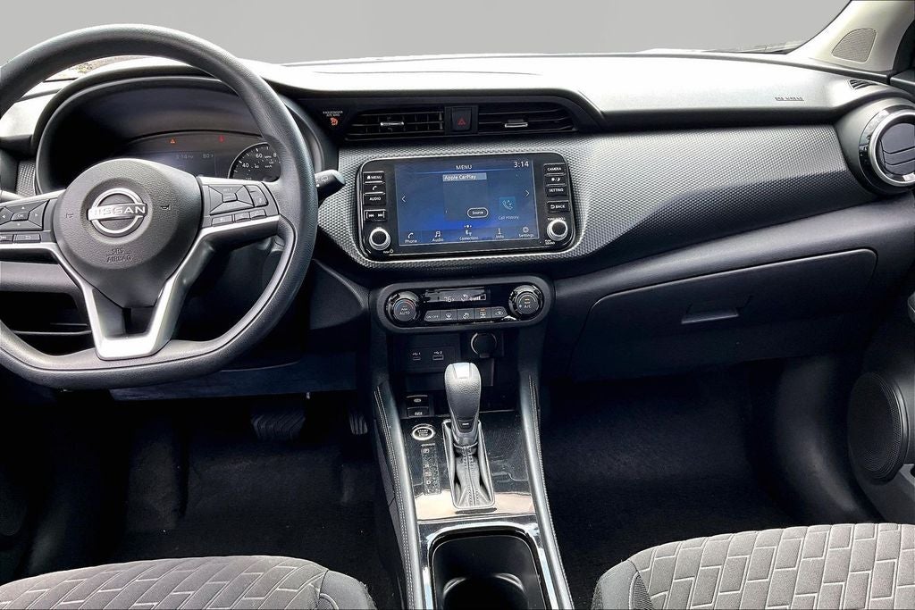 2022 Nissan Kicks SV