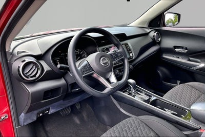 2022 Nissan Kicks SV