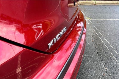 2022 Nissan Kicks SV