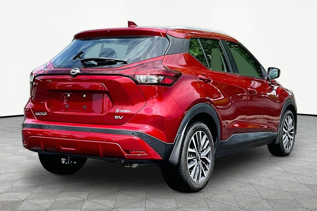 2022 Nissan Kicks SV