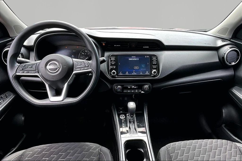2022 Nissan Kicks SV