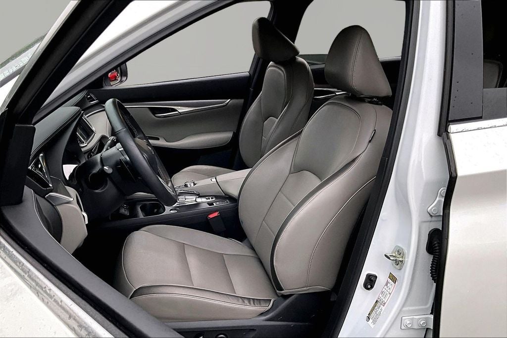 2023 INFINITI QX50 LUXE