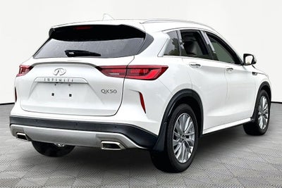 2023 INFINITI QX50 LUXE