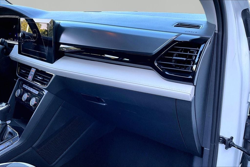 2025 Volkswagen Taos S