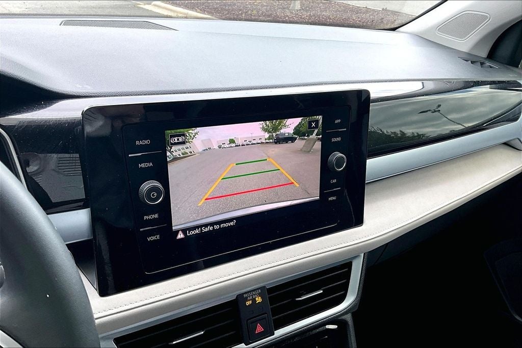 2025 Volkswagen Taos SE