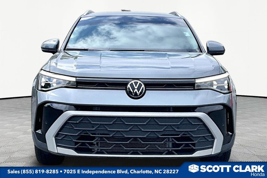 2025 Volkswagen Taos SE