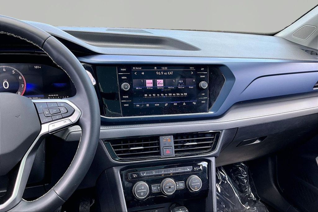 2024 Volkswagen Taos SE