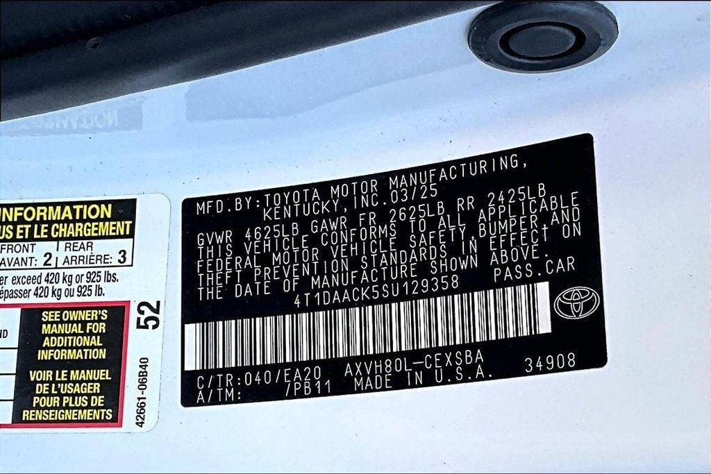 2025 Toyota Camry SE