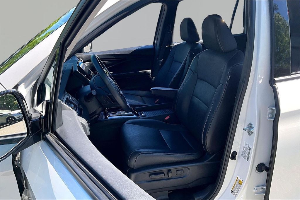 2023 Honda Passport Elite