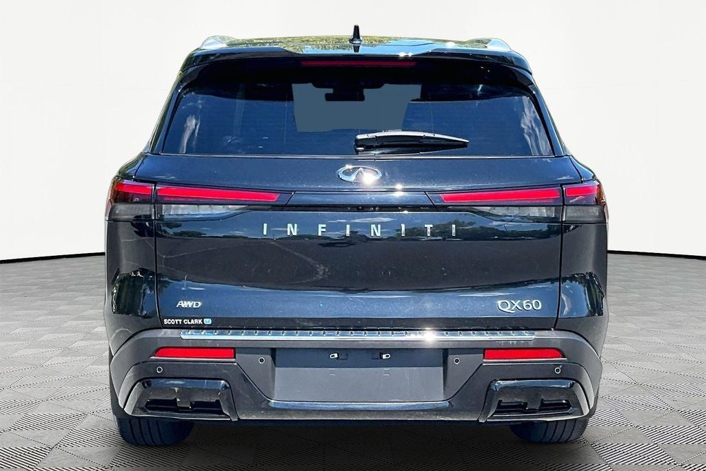 2023 INFINITI QX60 LUXE