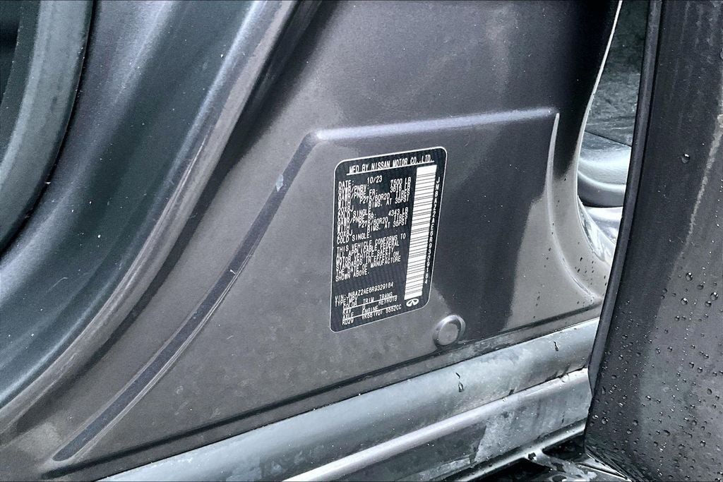 2024 INFINITI QX80 LUXE