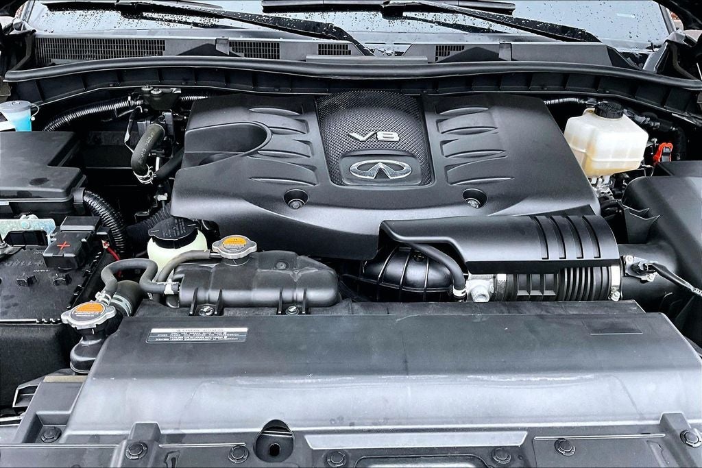2024 INFINITI QX80 LUXE