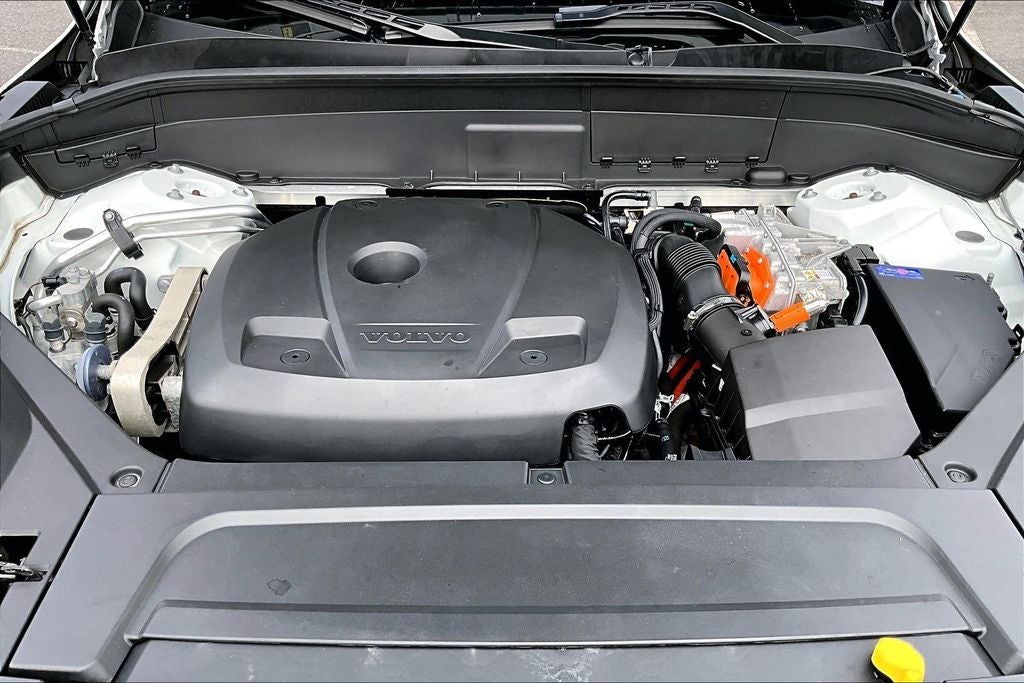 2023 Volvo XC90 Recharge Plug-In Hybrid Plus Bright Theme
