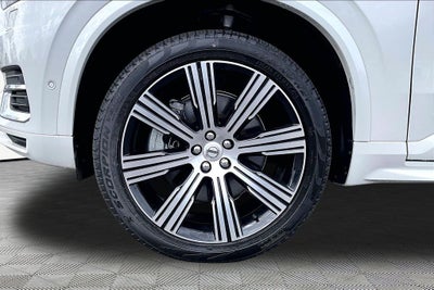 2023 Volvo XC90 Recharge Plug-In Hybrid Plus Bright Theme