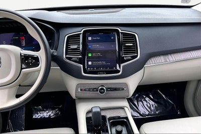 2023 Volvo XC90 Recharge Plug-In Hybrid Plus Bright Theme