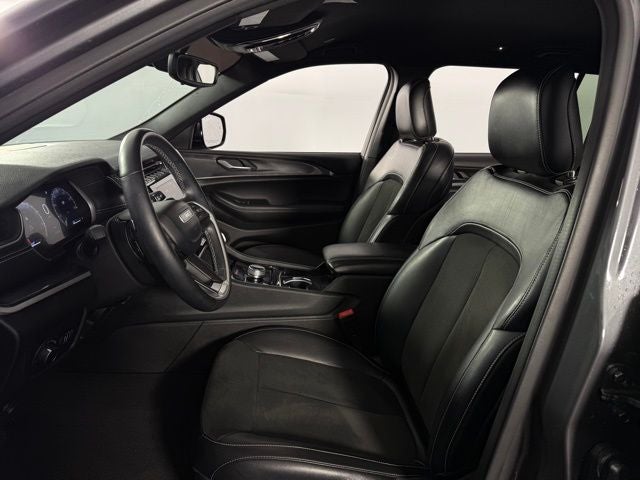 2021 Jeep Grand Cherokee L Altitude 4D Sport Utility