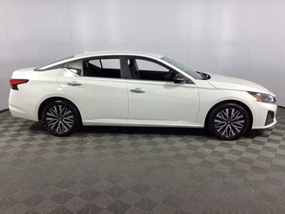 2025 Nissan Altima 2.5 SV 4D Sedan