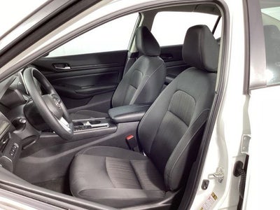 2025 Nissan Altima 2.5 SV 4D Sedan