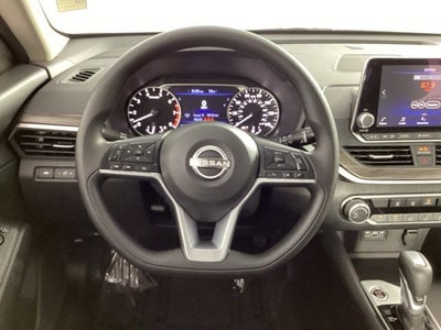 2025 Nissan Altima 2.5 SV 4D Sedan