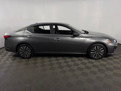 2024 Nissan Altima 2.5 SV 4D Sedan