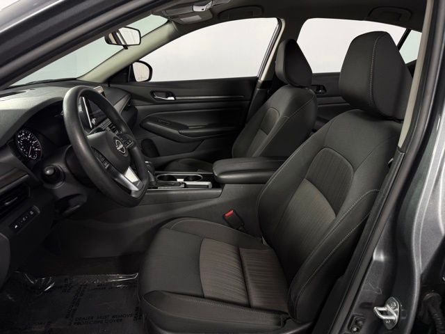 2024 Nissan Altima 2.5 SV 4D Sedan