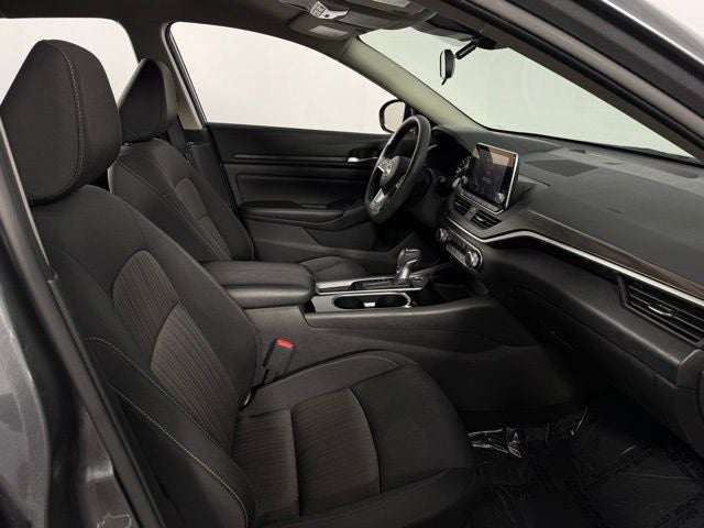 2024 Nissan Altima 2.5 SV 4D Sedan