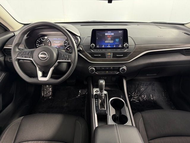 2024 Nissan Altima 2.5 SV 4D Sedan