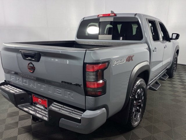 2024 Nissan Frontier PRO-4X 4D Crew Cab