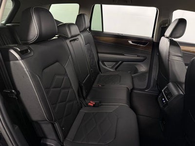 2025 Volkswagen Atlas 2.0T SE w/Technology 4D Sport Utility