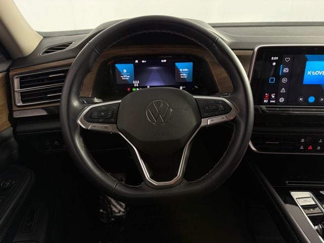 2025 Volkswagen Atlas 2.0T SE w/Technology 4D Sport Utility