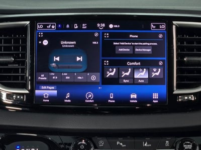 2023 Chrysler Pacifica Touring L 4D Passenger Van