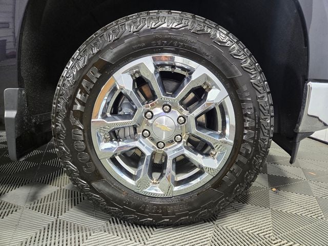 2023 Chevrolet Silverado 1500 LT 4D Sport Utility
