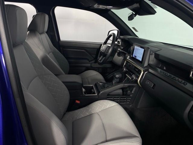 2025 Toyota Tacoma SR5 4D Double Cab