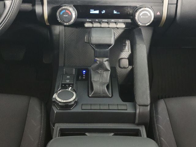 2024 Toyota Tacoma SR 4D Double Cab