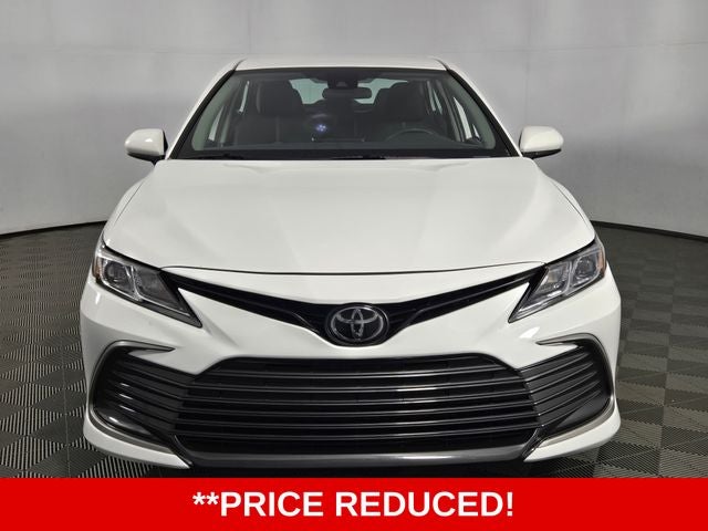 2024 Toyota Camry LE 4D Sedan