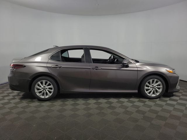 2024 Toyota Camry LE 4D Sedan