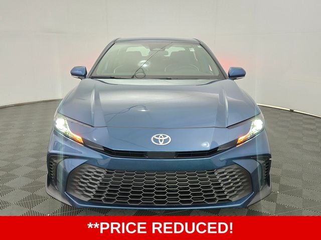 2025 Toyota Camry SE 4D Sedan