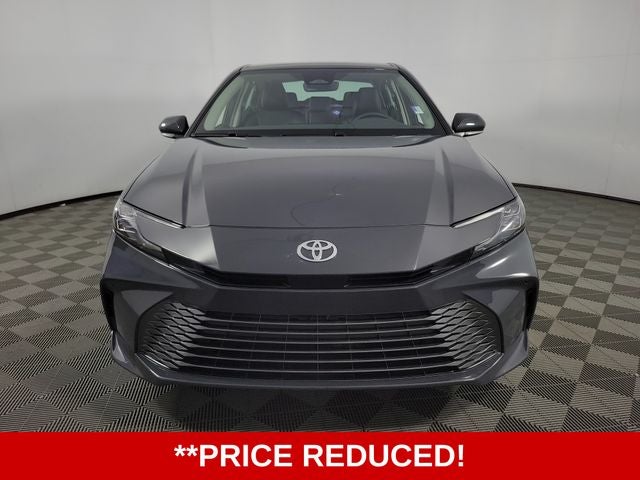 2025 Toyota Camry XLE 4D Sedan