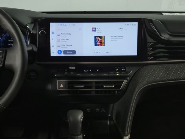 2025 Toyota Camry XLE 4D Sedan