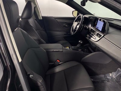 2025 Lexus ES 350 4D Sedan