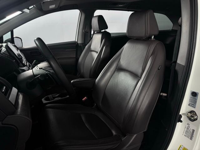 2019 Honda Odyssey HANDICAP VAN w/Navigation and Rear Entertainment System