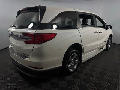 2019 Honda Odyssey HANDICAP VAN w/Navigation and Rear Entertainment System