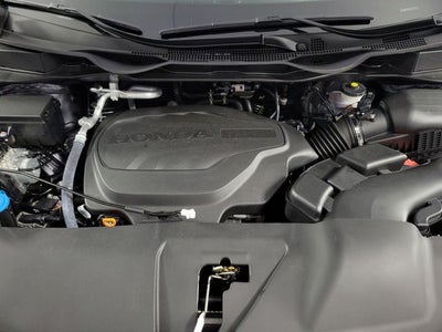 2025 Honda Odyssey Touring 4D Passenger Van
