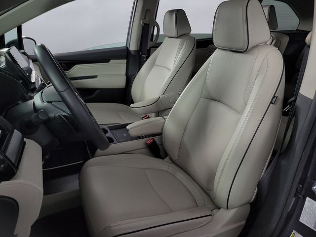 2025 Honda Odyssey Touring 4D Passenger Van