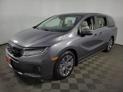 2025 Honda Odyssey Touring 4D Passenger Van