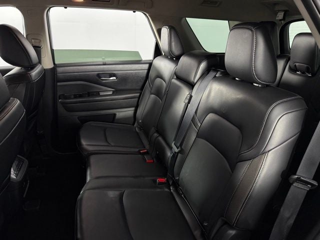 2023 Nissan Pathfinder SL 4D Sport Utility