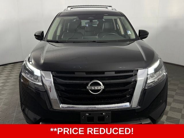 2023 Nissan Pathfinder SL 4D Sport Utility