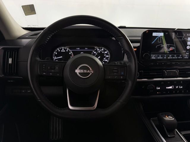 2023 Nissan Pathfinder SL 4D Sport Utility